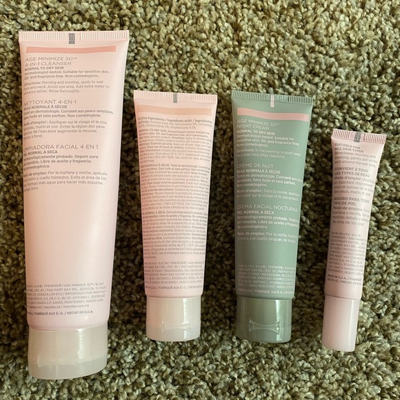 MK TimeWise Age Minimize 3D set. Normal- Dry Skin - Picture 2 of 6